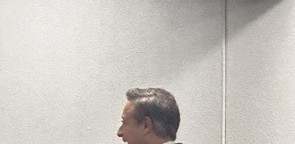 Jean Alain impugna la representación estatal en el juicio y pone en duda la intervención del Ejecutivo