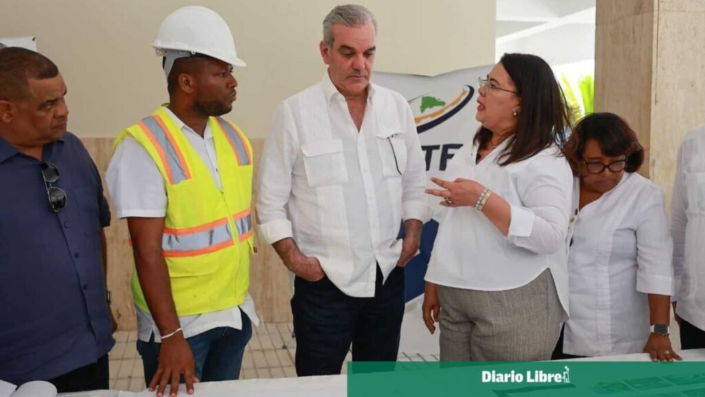 Abinader inspecciona el Hotel Escuela Guarocuya con el muelle aún sin licitar