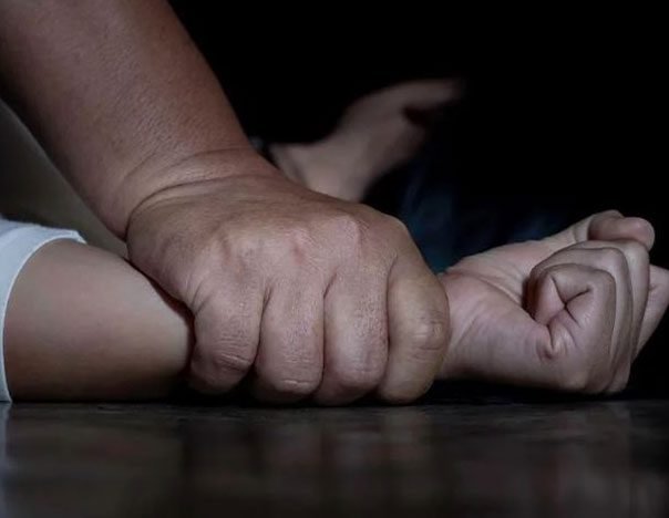 Caso de violencia en Gascue mantiene bajo revisión la medida de coerción contra imputado