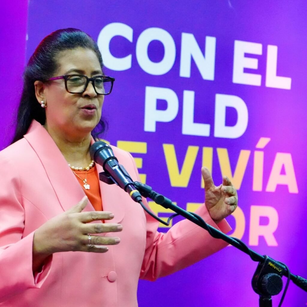 Cristina Lizardo destaca las adversidades que afrontan las madres dominicanas