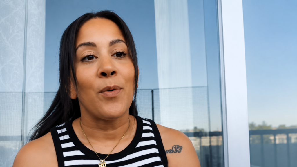 Sara se reencontró en Santo Domingo con su madre biológica tras 33 años de búsqueda impulsada por redes