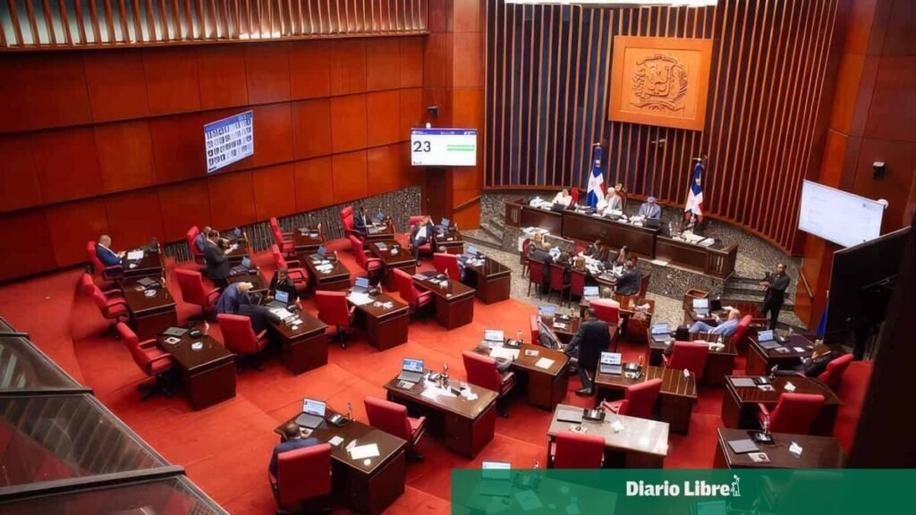 Senado aprueba en primera lectura cambios a la ley de partidos y vuelve a exigir más controles sobre el financiamiento político
