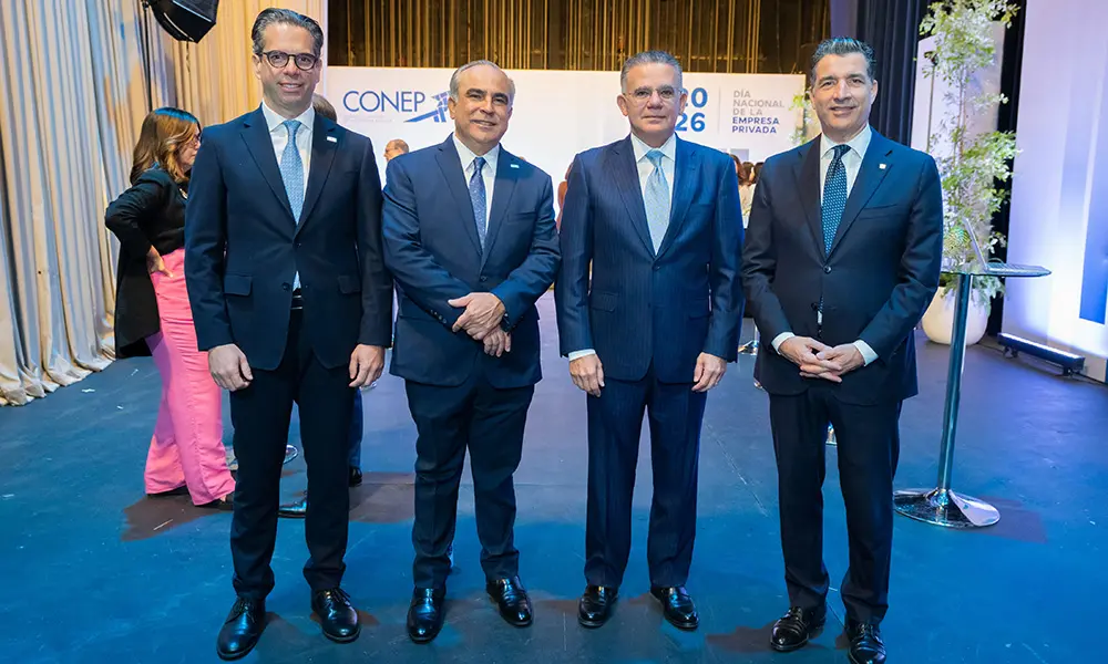 La banca privada sigue sosteniendo el crédito a las pymes mientras el Gobierno insiste en el acto y no en los resultados