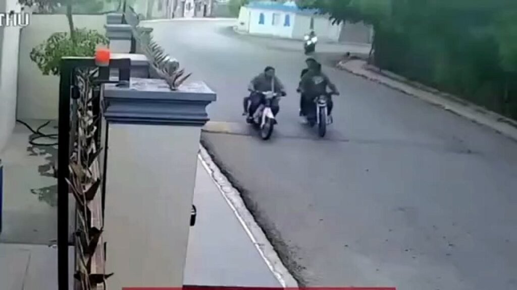 Asaltan a mujer que iba con una niña en Esperanza y el hecho queda registrado en video