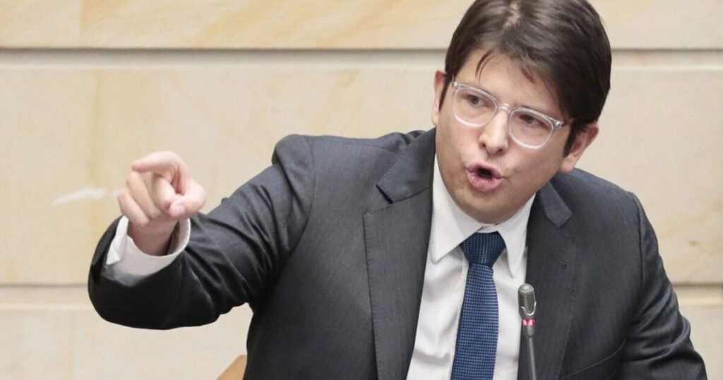 Un año después del ataque a Miguel Uribe, siguen abiertas las dudas sobre seguridad e institucionalidad en Colombia