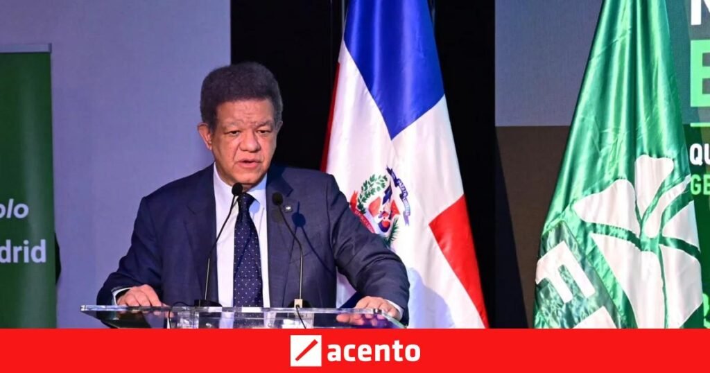 Leonel Fernández critica una reforma fiscal y cuestiona el impacto sobre el costo de vida