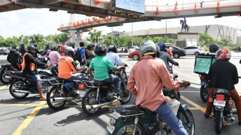 Motoristas, bajo la lupa: los operativos no logran frenar el desorden