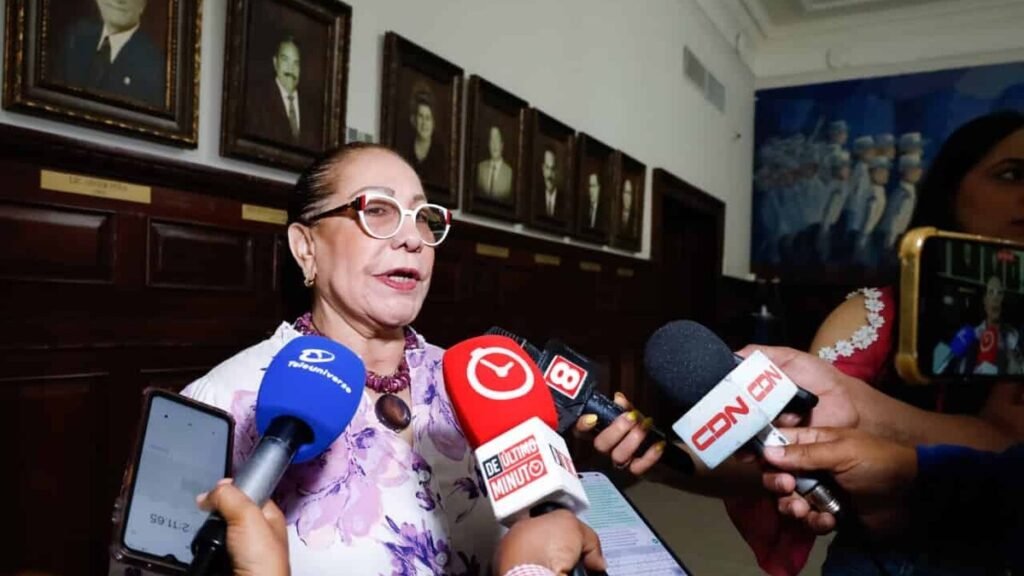 Santos denuncia venta irregular de apartamentos en Hato del Yaque y pide reforzar el control estatal