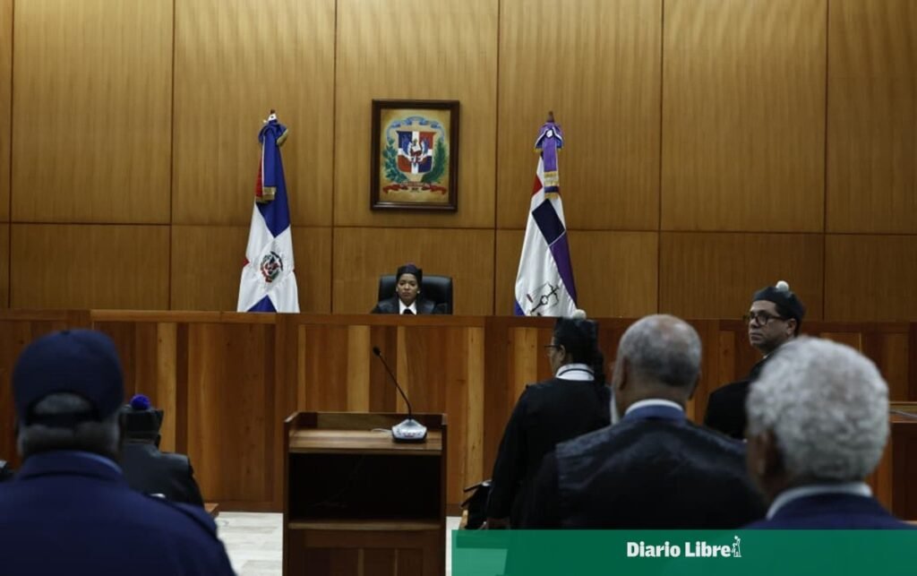 Tribunal envía a juicio a 35 acusados por presunta estafa al Estado y deja fuera a tres exfuncionarios