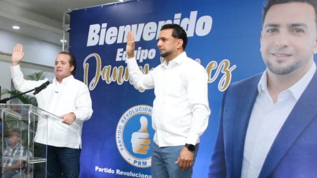 PRM suma otra juramentación en Moca y proyecta más incorporaciones desde el poder