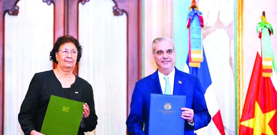Abinader consolida lazos con Surinam mientras siguen sin precisarse resultados concretos de la agenda bilateral
