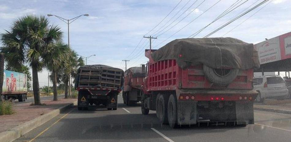 AIRD pide una evaluación integral antes de restringir camiones de día en el Gran Santo Domingo