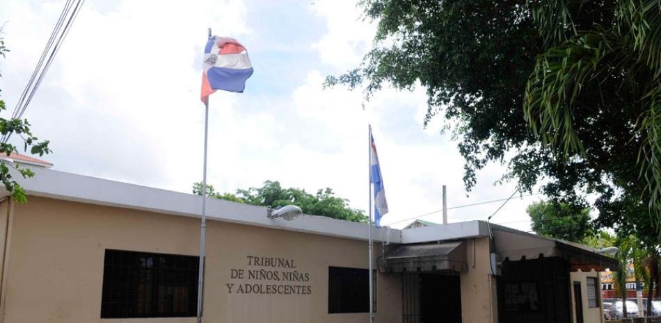 Puerto Plata: tribunal sanciona a colegio y al Ministerio de Educación por vulneración de derechos de una estudiante