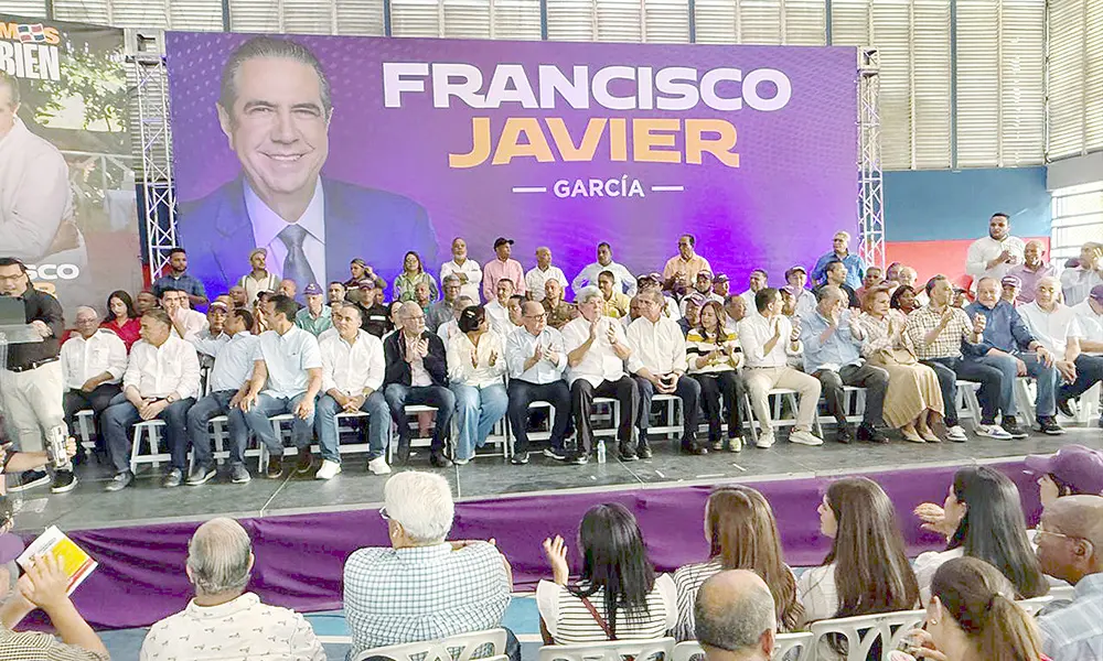 Francisco Javier juramenta equipos del PLD en Santiago y promete recorrer el país para escuchar a la gente