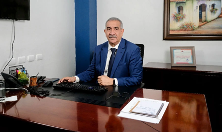 Alto Costo niega desabastecimiento en Santiago y mantiene la discusión sobre más coberturas
