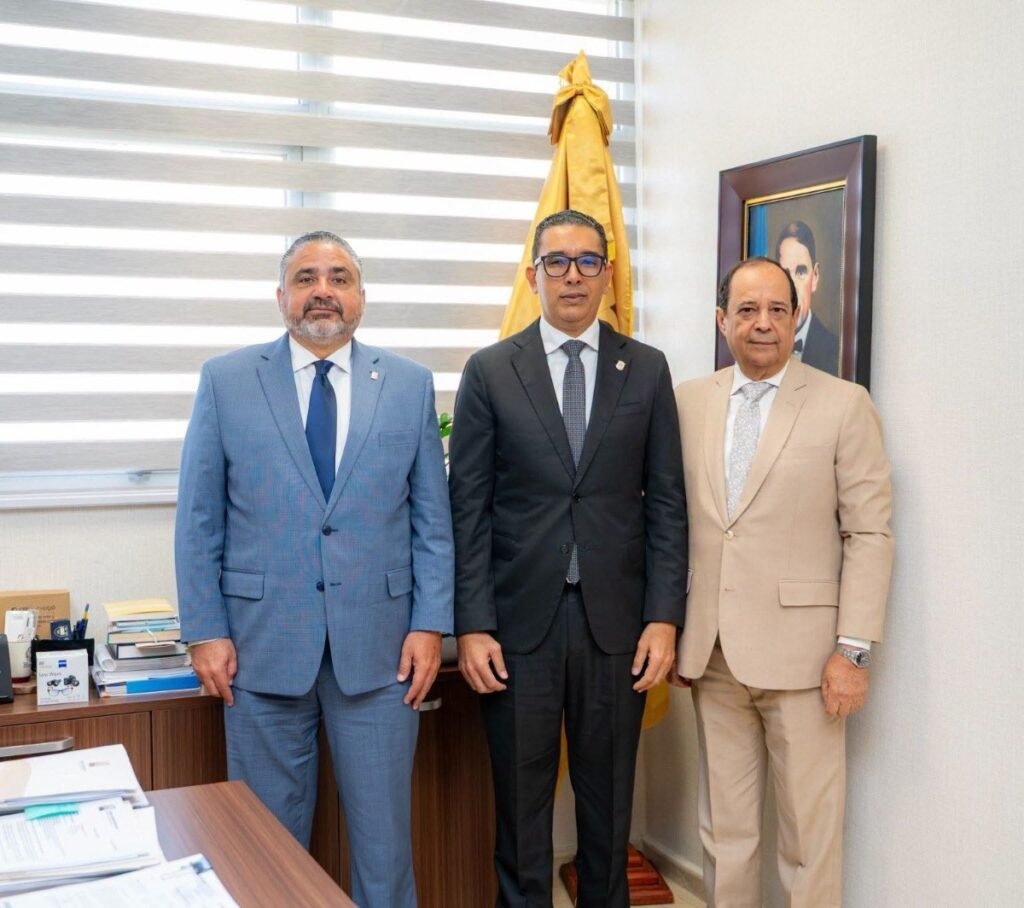 JCE atiende en Bahoruco las carencias de sus oficinas y junta municipales