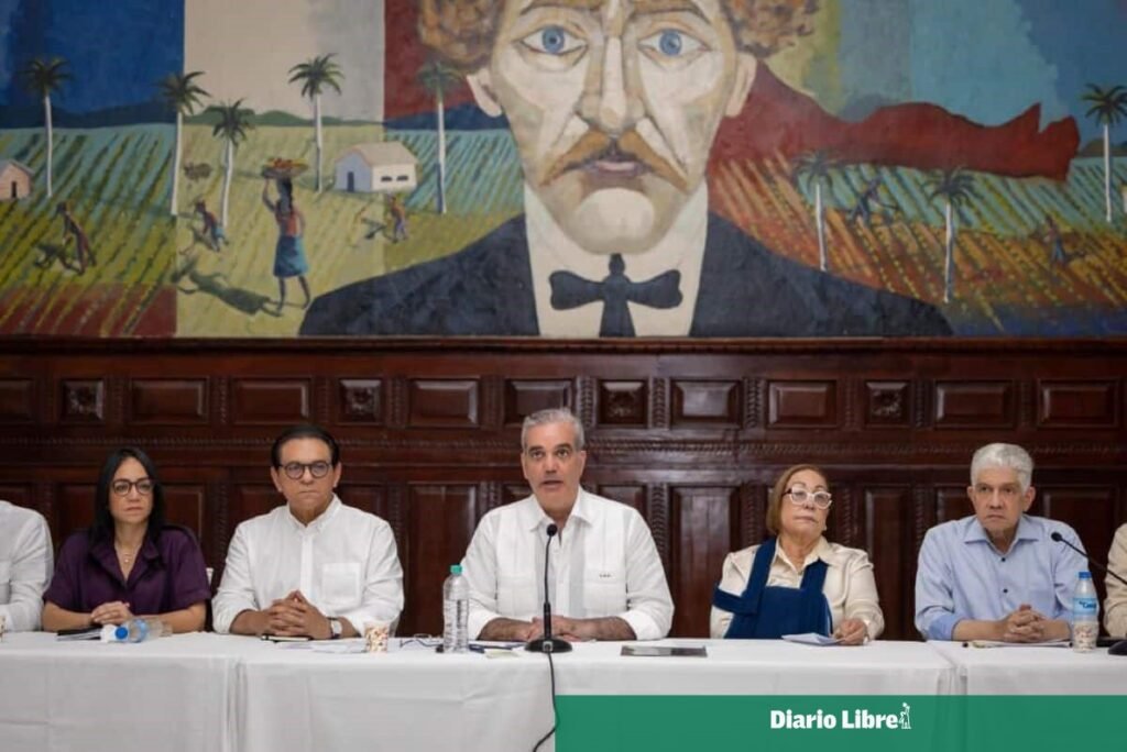 Abinader retoma en Santiago la revisión de obras y reclamos de las comunidades