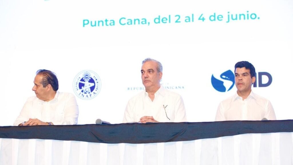 Abinader insiste en el saneamiento como prioridad y destaca la obra para Verón-Punta Cana en Latinosan 2026
