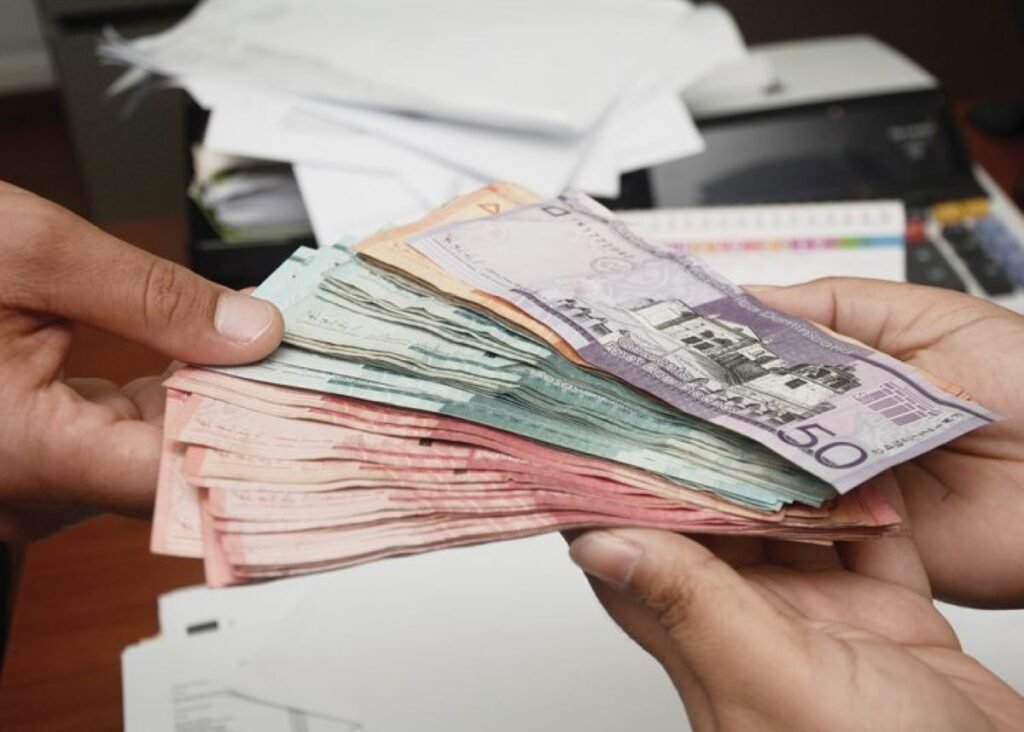 Crece el crédito, pero la propia supervisión alerta más presión sobre hogares y estabilidad financiera