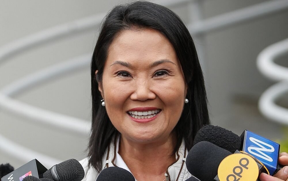 Fujimori pide acatar el resultado mientras persiste la pugna por las actas en Perú