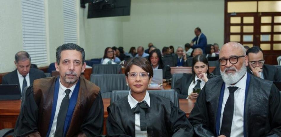 Defensa de Peralta dice que fallo de “no ha lugar” deja en evidencia debilidades del Caso Calamar