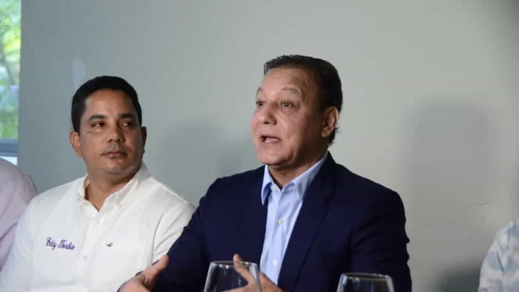 Abel Martínez pide que el Consejo de Gobierno en Santiago derive en medidas concretas