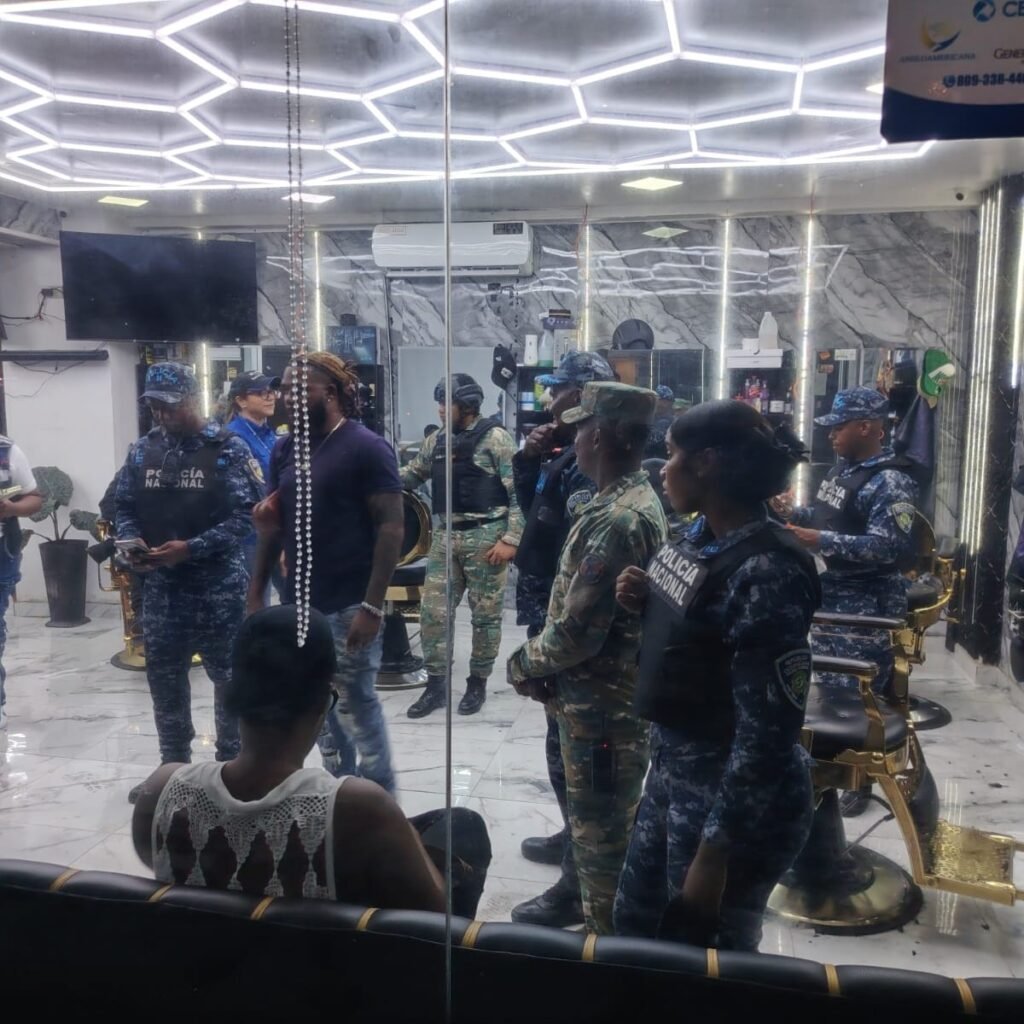 Ciudad Juan Bosch: denuncias vecinales derivan en cierre de negocios reincidentes