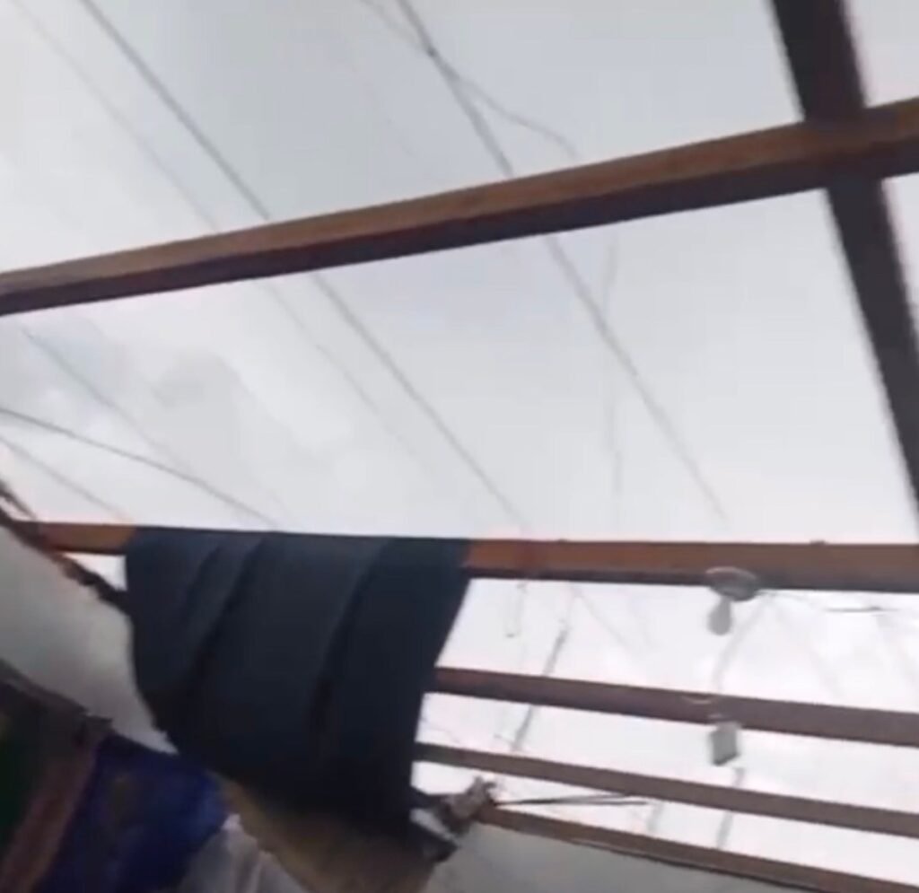Temporal deja techos levantados y daños en Cañongo, mientras vecinos esperan ayuda oficial