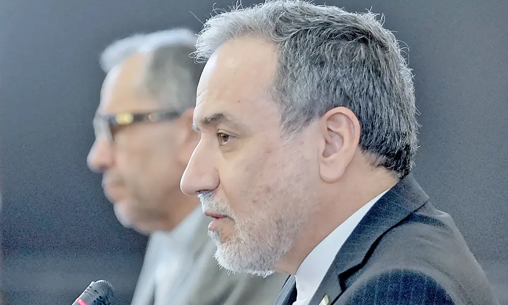 El petróleo cae con fuerza mientras avanza el acuerdo entre Estados Unidos e Irán