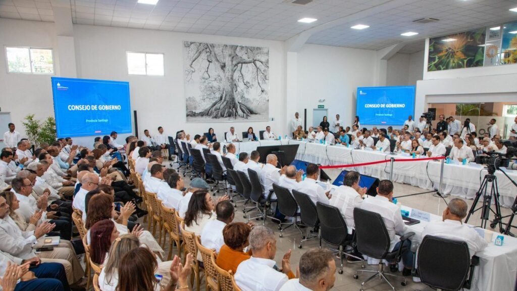 Abinader encabeza en Santiago evaluación de 200 obras y compromisos pendientes