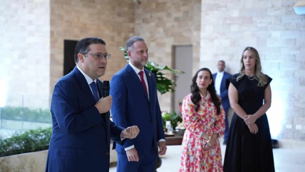 Sanz Lovatón presenta oportunidades de negocio en medio de la tensión comercial con Estados Unidos