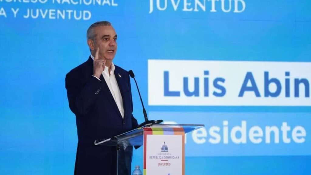 Abinader insiste en tolerancia cero con la corrupción y se pondrá al frente de un nuevo sistema de ética juvenil