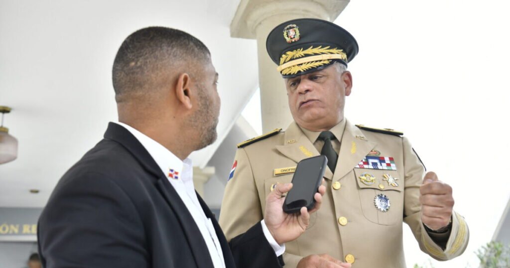 Militares condenados siguen en nómina, pero bajo suspensión, admite Defensa