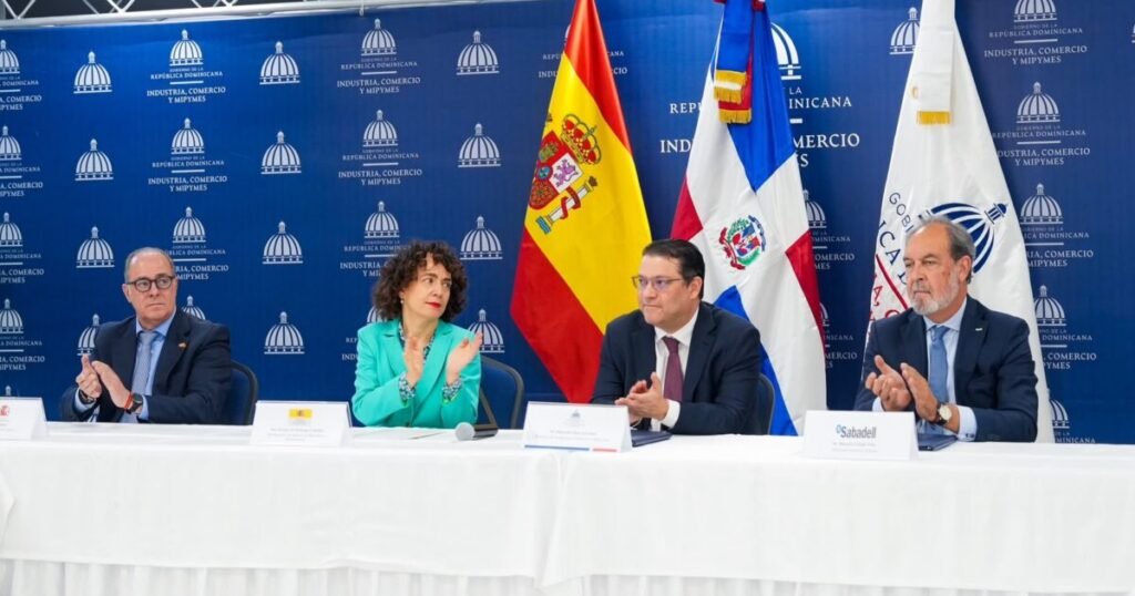MICM y Banco Sabadell sellan un acuerdo para impulsar inversión española en República Dominicana