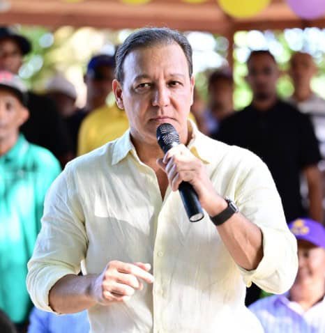 Abel Martínez cuestiona plan oficial de recaudar hasta RD$50 mil millones y exige recorte del gasto público