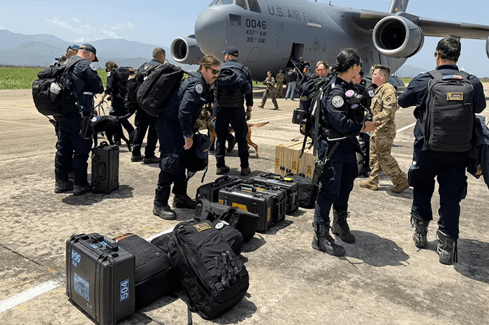 EE.UU. refuerza con más de 200 militares y aeronaves su apoyo en Venezuela tras los terremotos