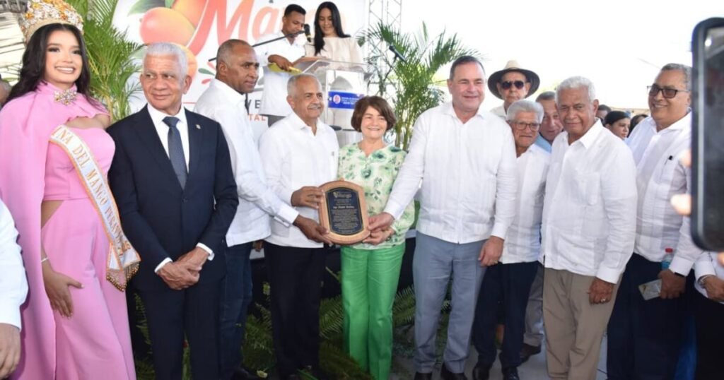 Expo Mango 2026 reconoce la trayectoria de Osmar Benítez y reaviva el llamado a que el apoyo al agro rinda frutos