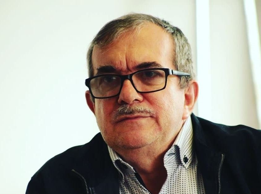 Respaldo a Cepeda queda opacado por dura acusación de Timochenko contra la gestión de Petro