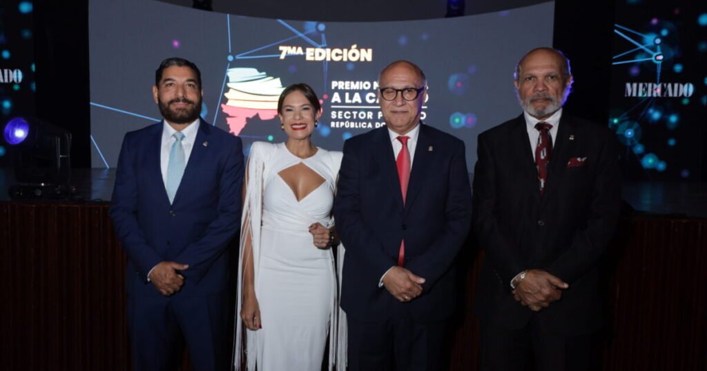17 empresas reciben distinciones por sus avances en gestión y calidad