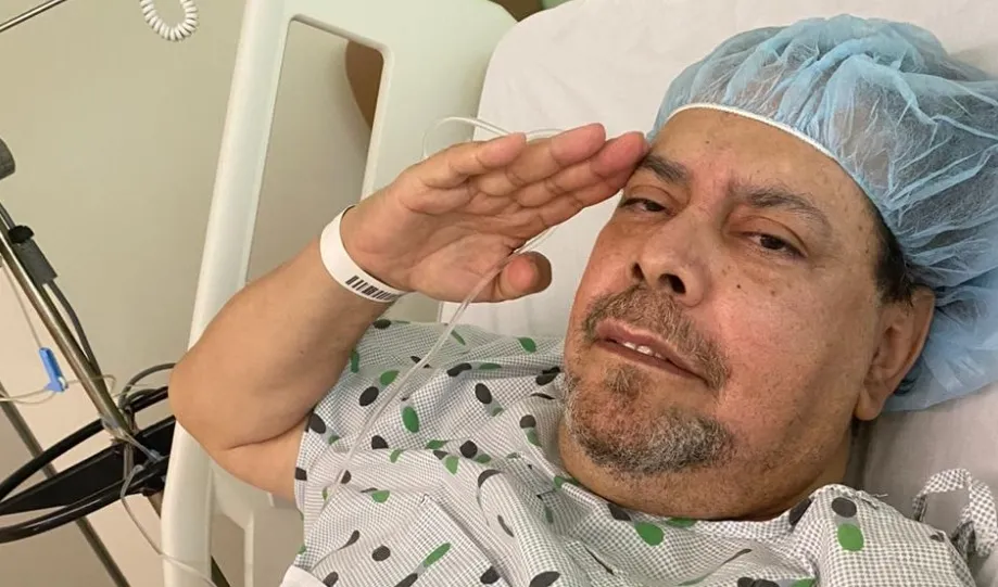 Fernando Villalona continúa estable y bajo supervisión médica