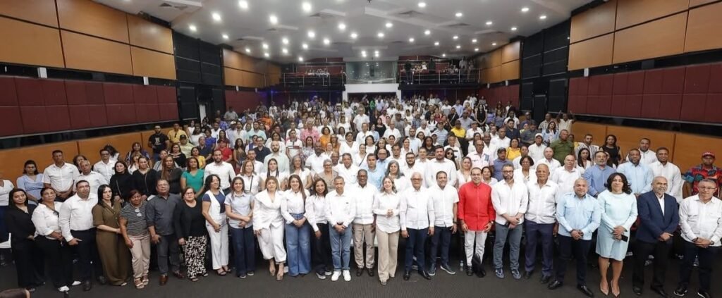 PRM en La Vega refuerza su mensaje político con una jornada de formación