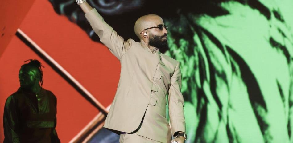 Arcángel actuará este sábado en el Estadio Cibao con un concierto que atraerá a fanáticos de todo el país