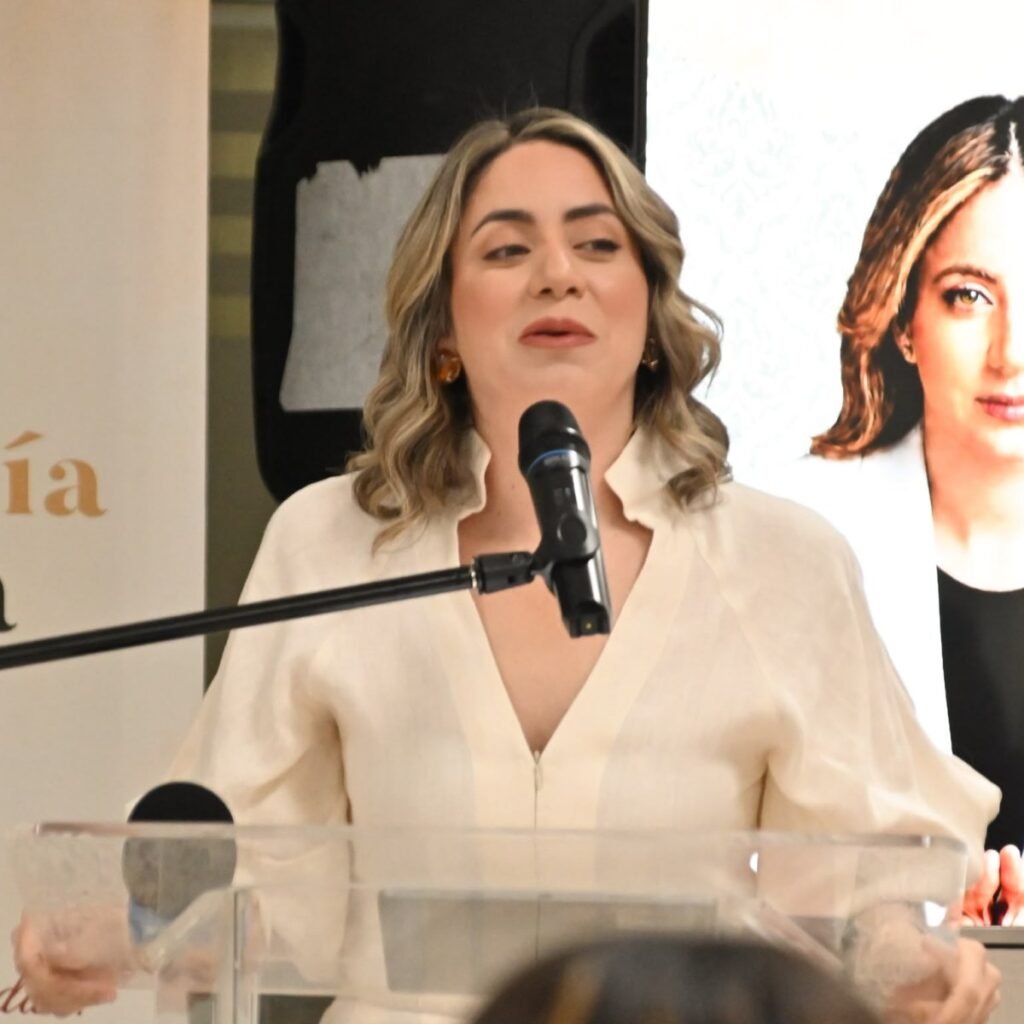 Foro de Mujeres Periodistas cuestiona el peso de la agenda pública y reivindica la perspectiva de género