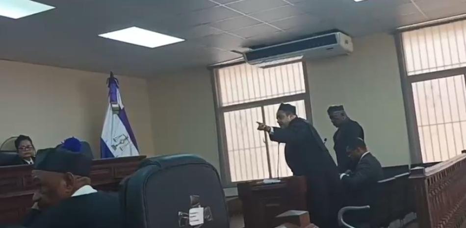 San Cristóbal decidirá en agosto si mantiene o anula permiso laboral a Donni Santana Cuevas