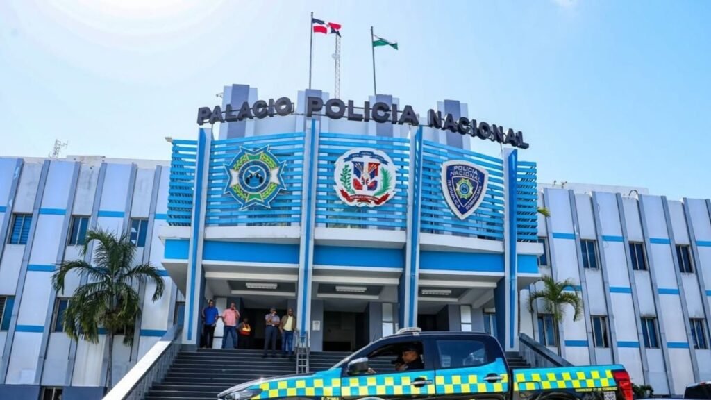 Abinader urge al Congreso a aprobar ya la reforma policial en medio de la presión por nuevos casos