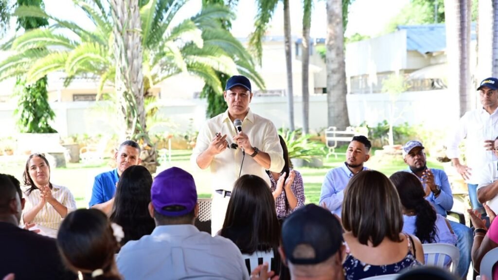 Martínez acusa al Gobierno de agravar el costo de vida y frenar el país