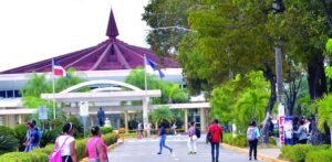 Mescyt depura 606 becas de la UASD tras detectar fallas de control en el uso de recursos públicos
