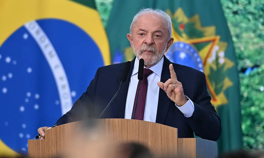 Lula espera una explicación de Trump por el arancel del 25 % y Brasil activa su respuesta
