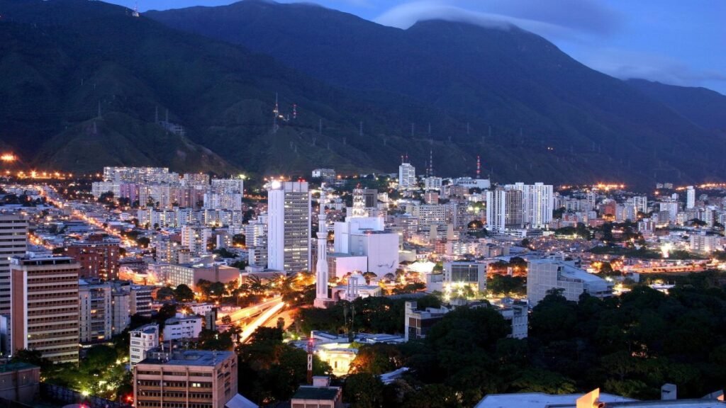 La dolarización vuelve a escena en Venezuela y reabre una discusión que sigue sin resolver el poder