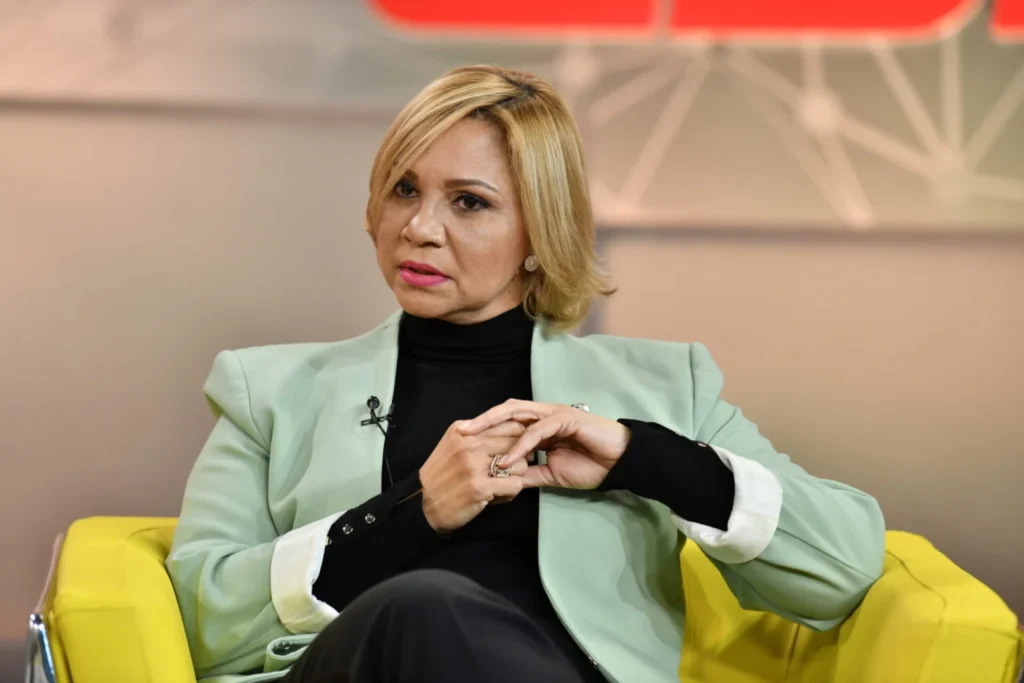Soraya Suárez pone la mira en las fisuras internas de los partidos y alerta sobre quienes aprovechan la estructura para fines propios